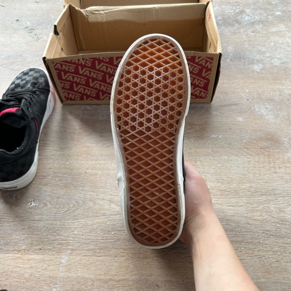 Vans off the wall - Picture 3 of 8